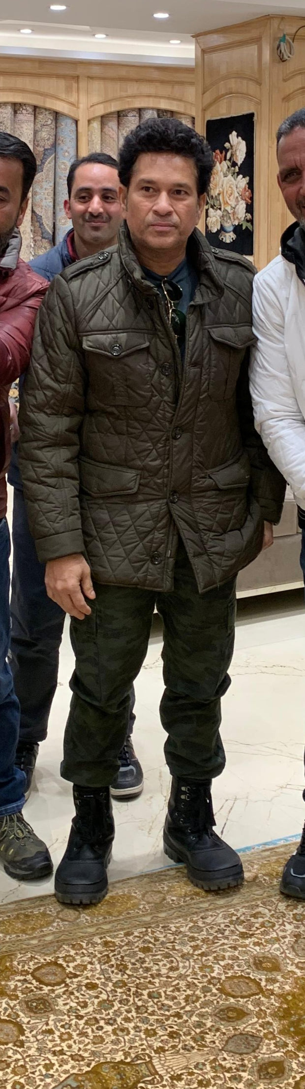 <h3><strong>SACHIN TENDULKAR</strong></h3>