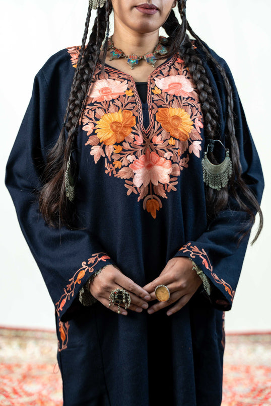 KASHMIRI AARI WORK PHERAN - BLACK - ARTISANS KASHMIR