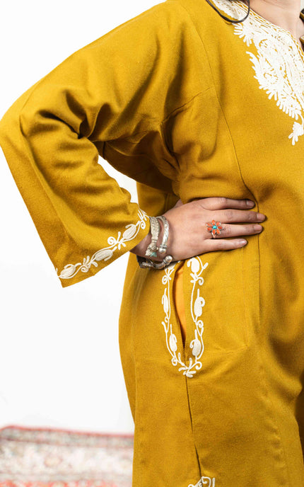 KASHMIRI WHITE AARI WORK PHERAN- MUSTARD - ARTISANS KASHMIR