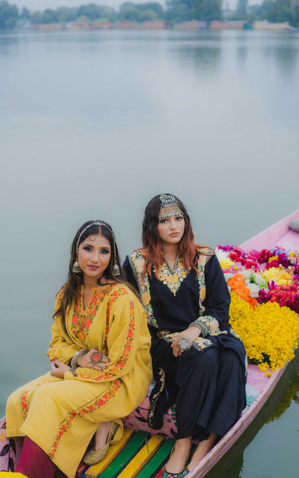 KASHMIRI RED AARI WORK PHERAN - BLACK | ABSHAR - ARTISANS KASHMIR