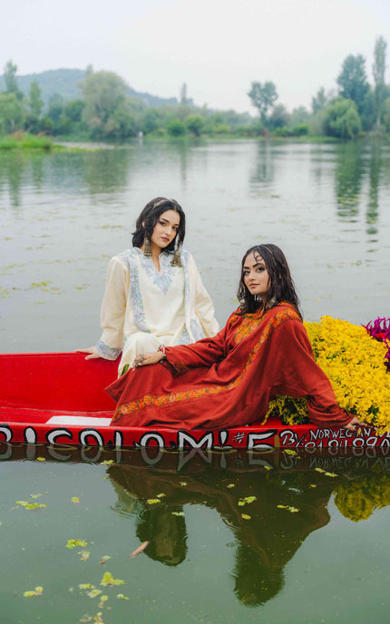 KASHMIRI AARI WORK PHERAN -  OFF WHITE - ARTISANS KASHMIR