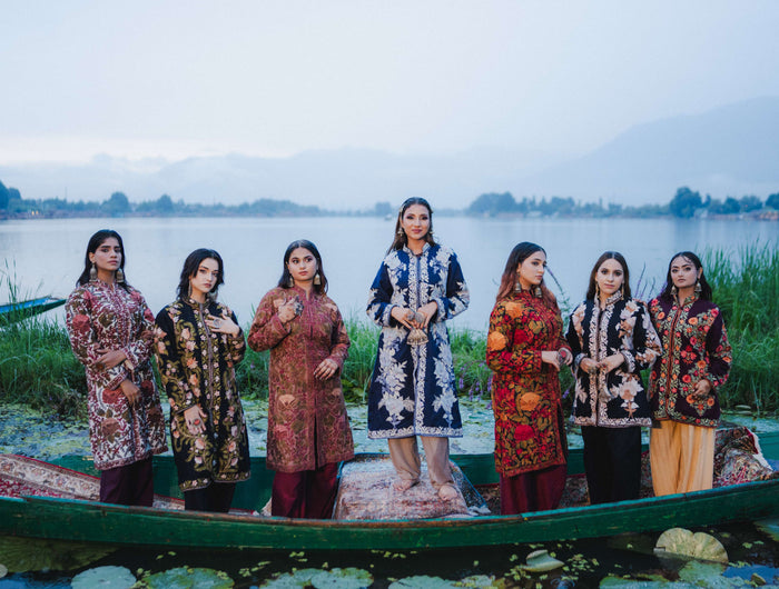 <h1><strong>Aari </strong><a href="/collections/capes" title="Capes And Jackets"><strong>Jackets</strong></a></h1>